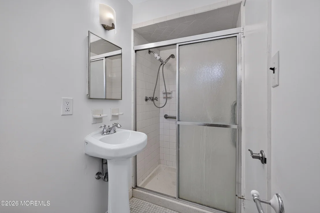 Photo of 6 Fieldstone Lane
