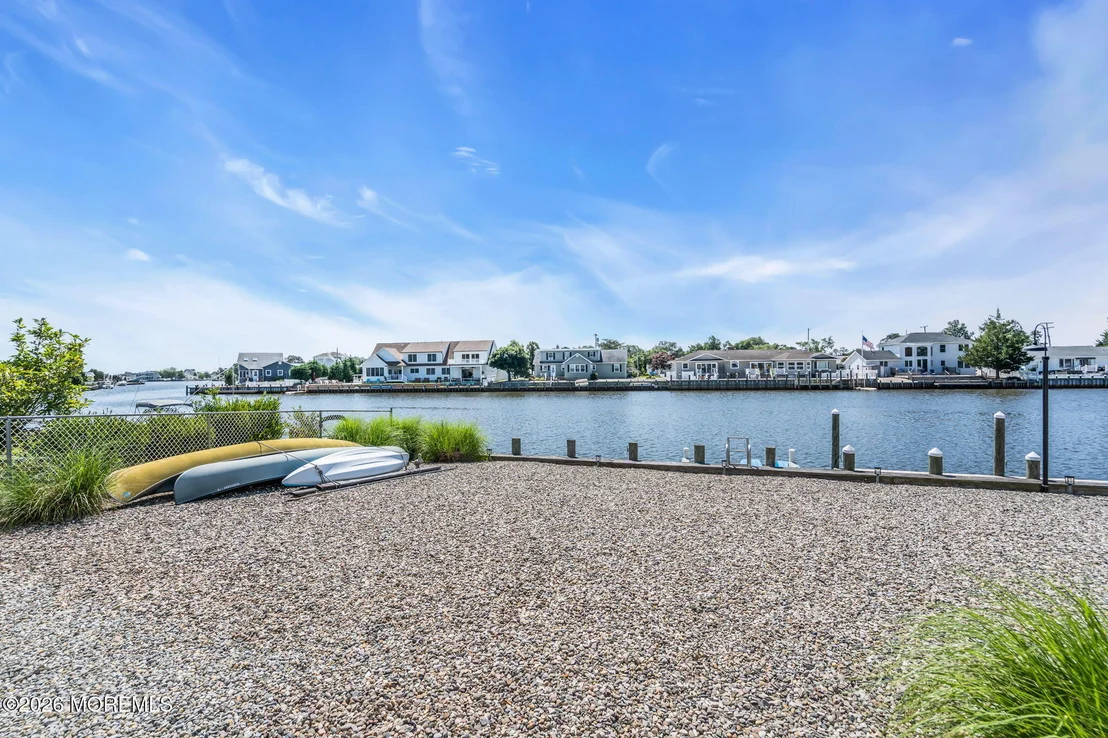 Photo of 39 Parkers Point Boulevard