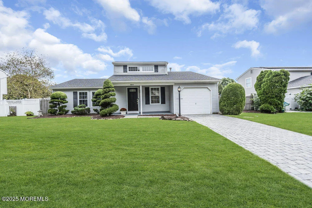 Photo of 15 Rita Drive