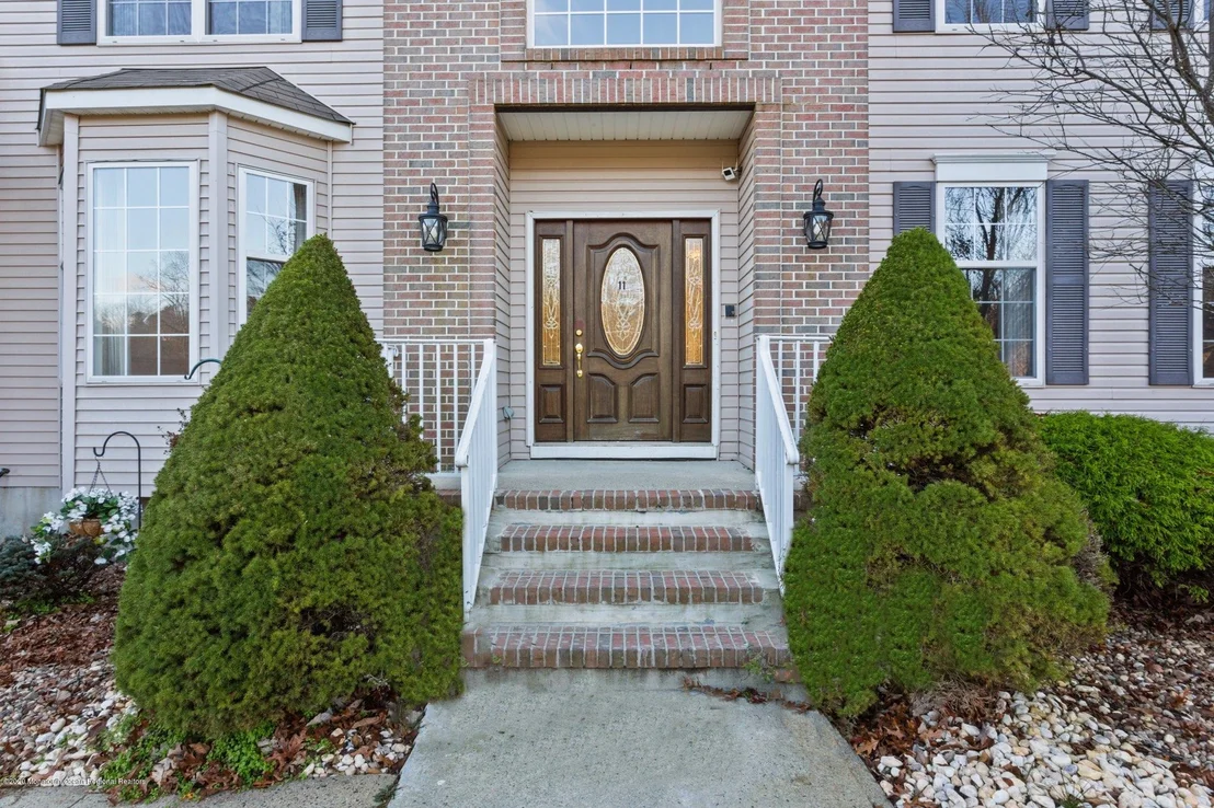 Photo of 11 Hardwood Drive