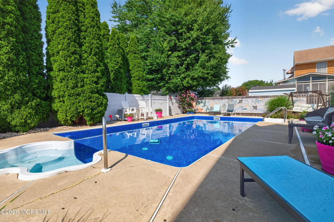 Photo of 43 Tremont Drive