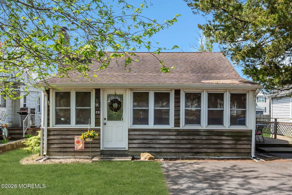 Photo of 20 Pinehurst Road