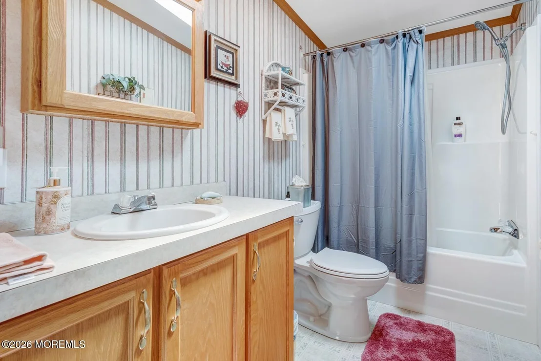Photo of 902 Oak Ridge Terrace