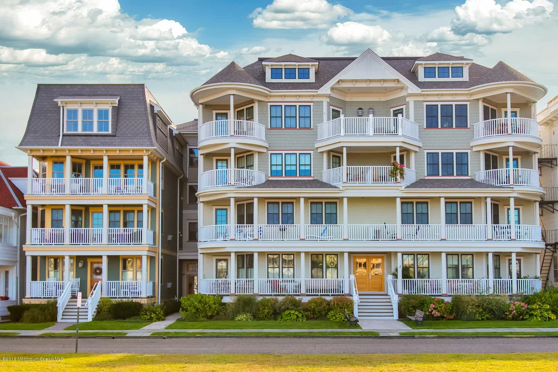 Photo of Unit 3F at 30 Ocean Pathway