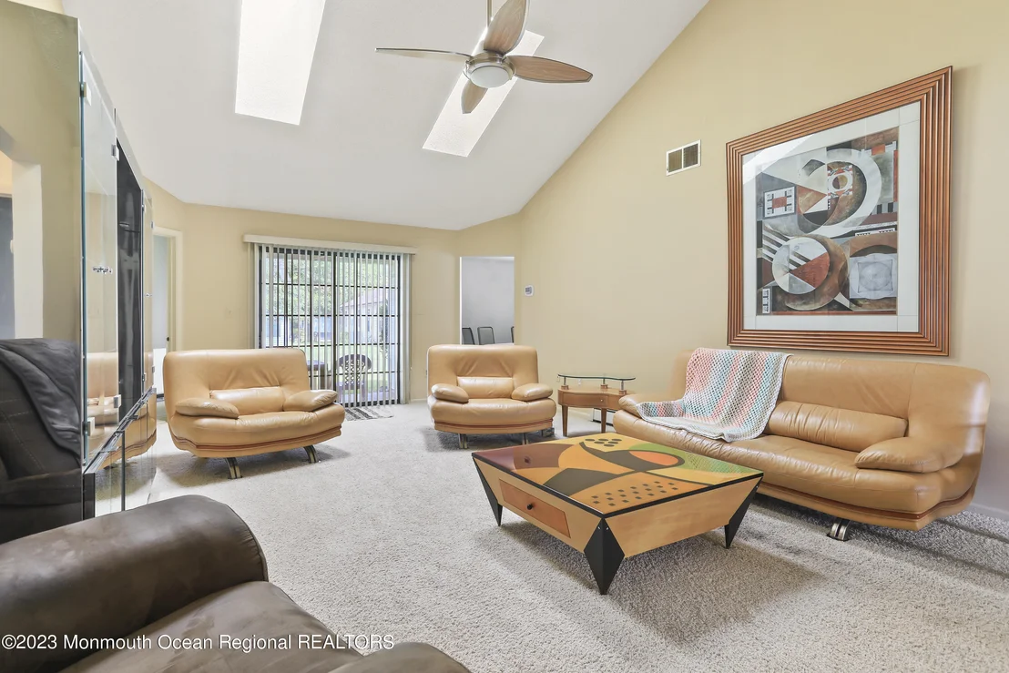 Photo of 14 Peasley Drive