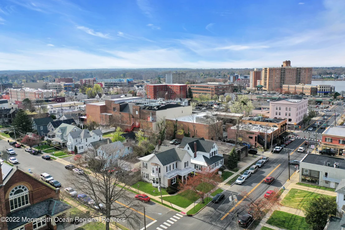 Photo of 68 Maple Avenue