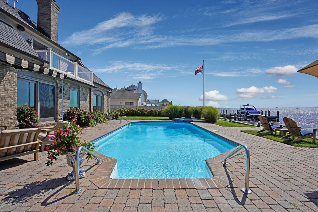 Photo of 207 Pointe Drive