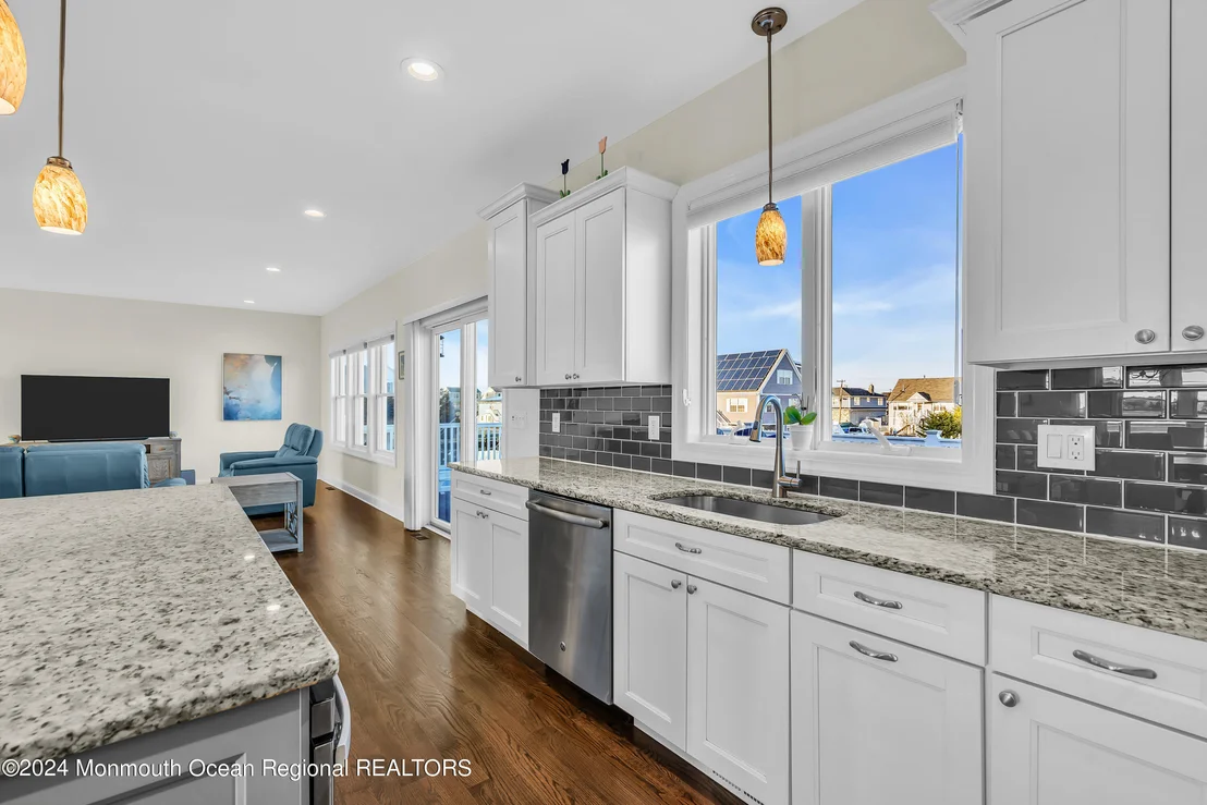 Photo of 106 Saint Lawrence Boulevard