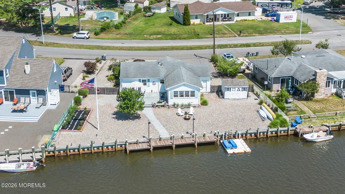 Photo of 39 Parkers Point Boulevard