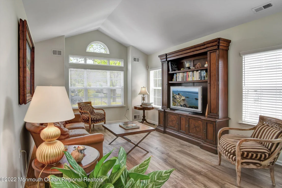 Photo of 10 Falstaff Drive