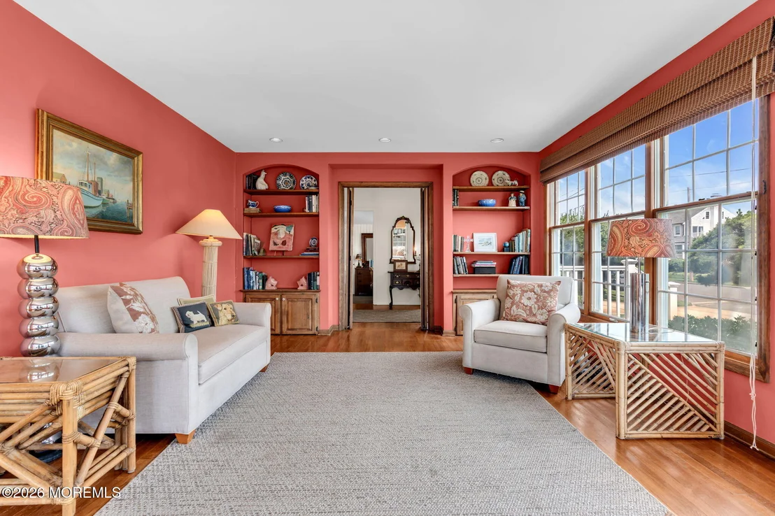 Photo of 5 Howell Avenue