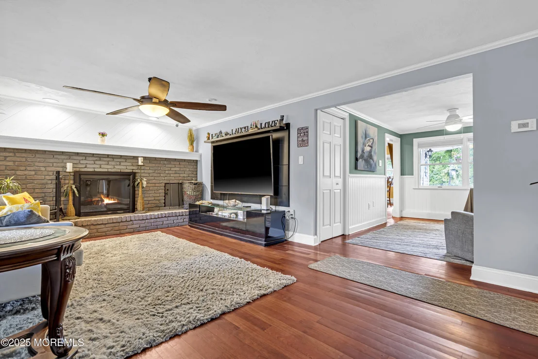 Photo of 110 4th Avenue