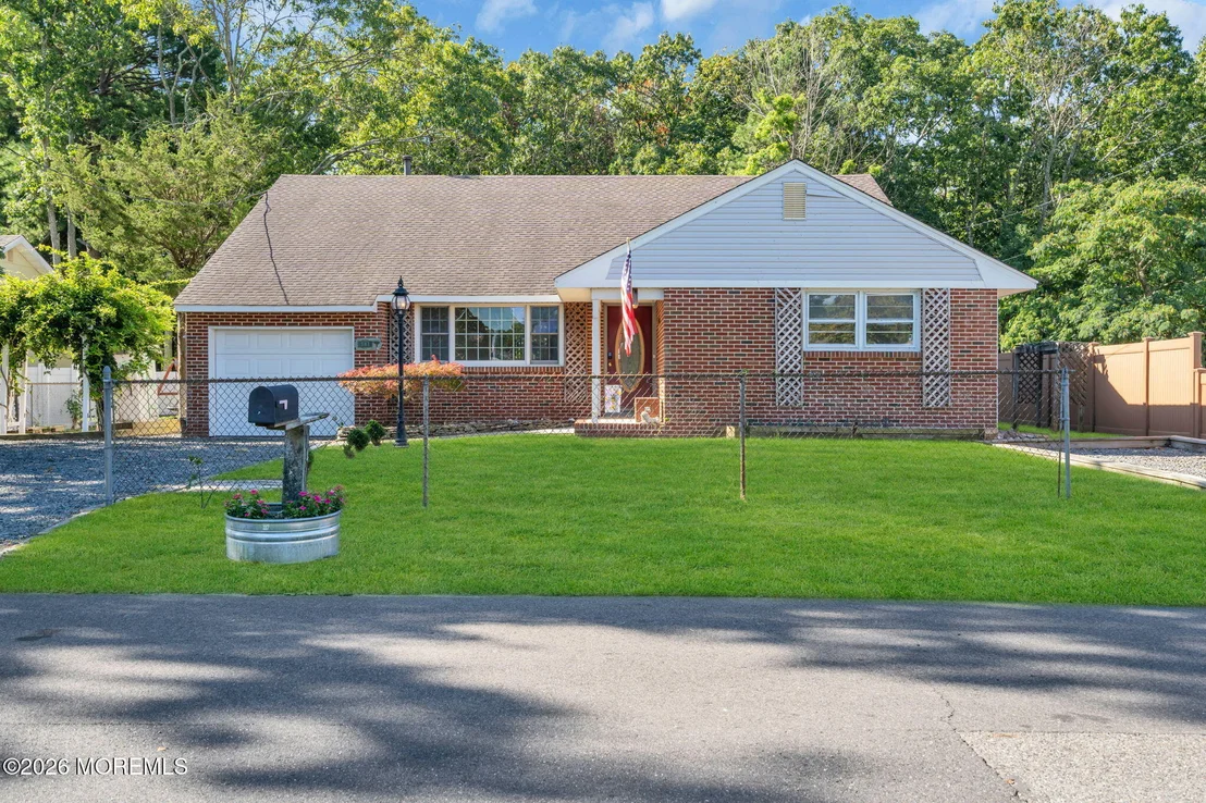 Photo of 141 Sunset Drive