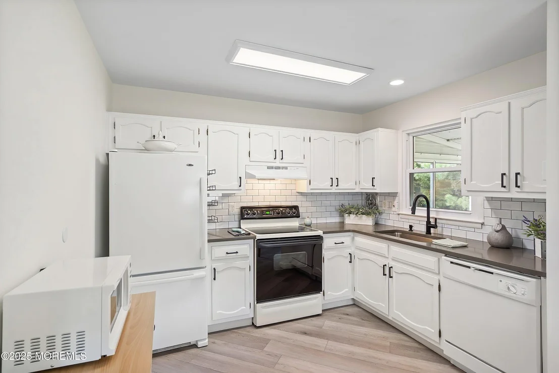 Photo of 54 Columbus Boulevard
