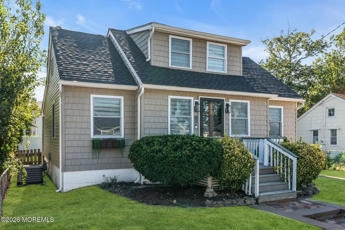 Photo of 92 Pinehurst Road
