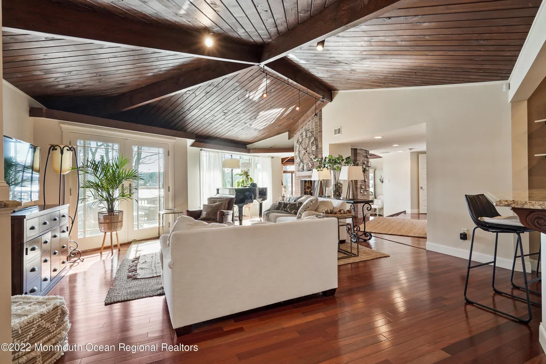Photo of 2409 Riverside Terrace