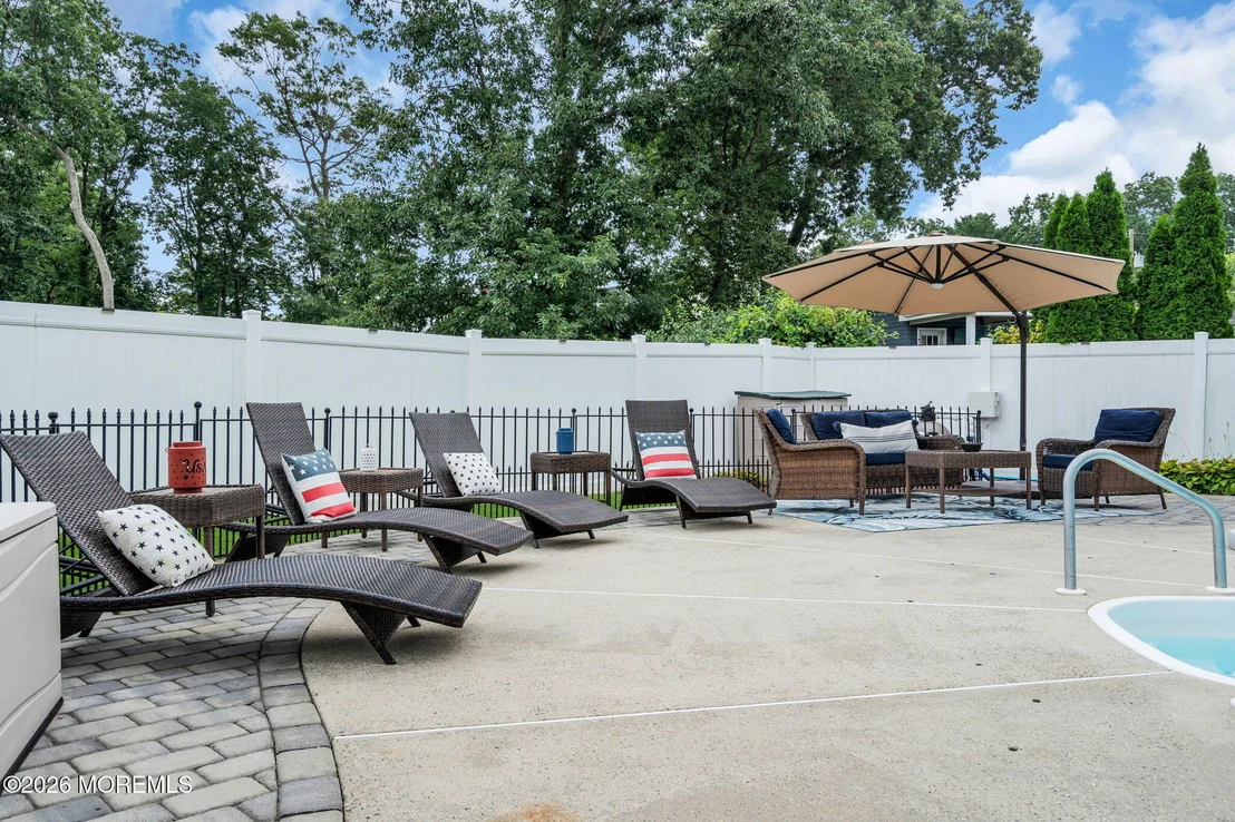 Photo of 1 Meadowbrook Drive