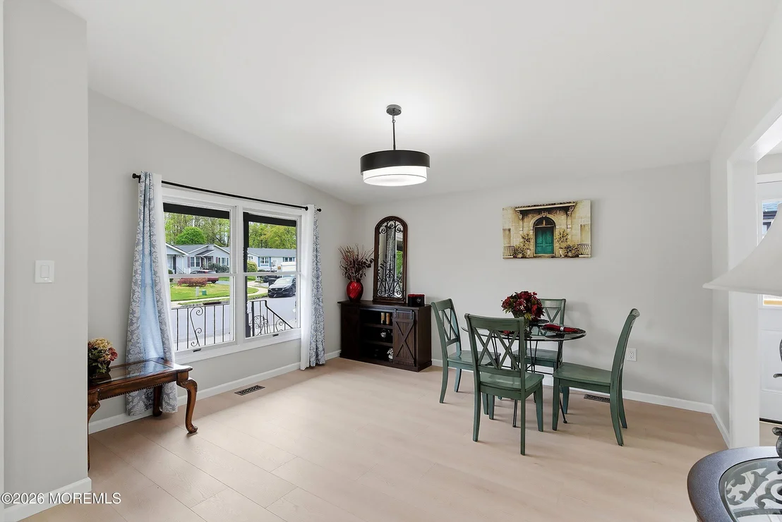 Photo of 27 Brookview Lane