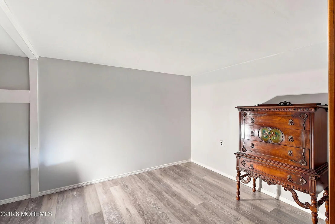 Photo of 953 Kearny Avenue