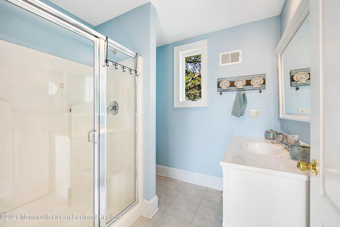 Photo of 770 North Drive