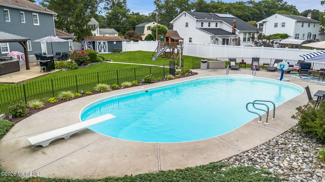 Photo of 1 Meadowbrook Drive