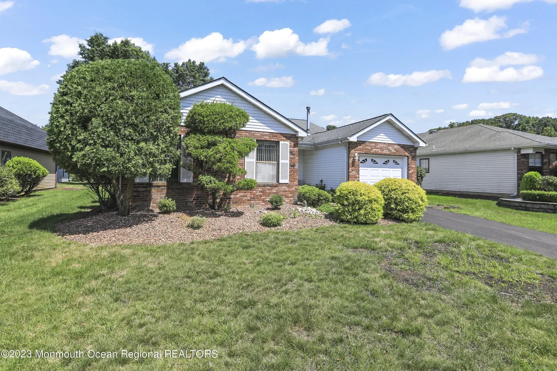 Photo of 14 Peasley Drive