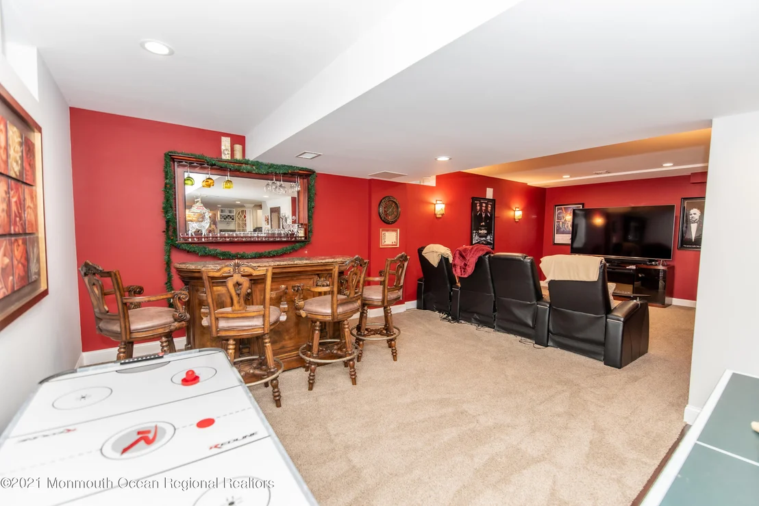Photo of 607 Windcrest Court