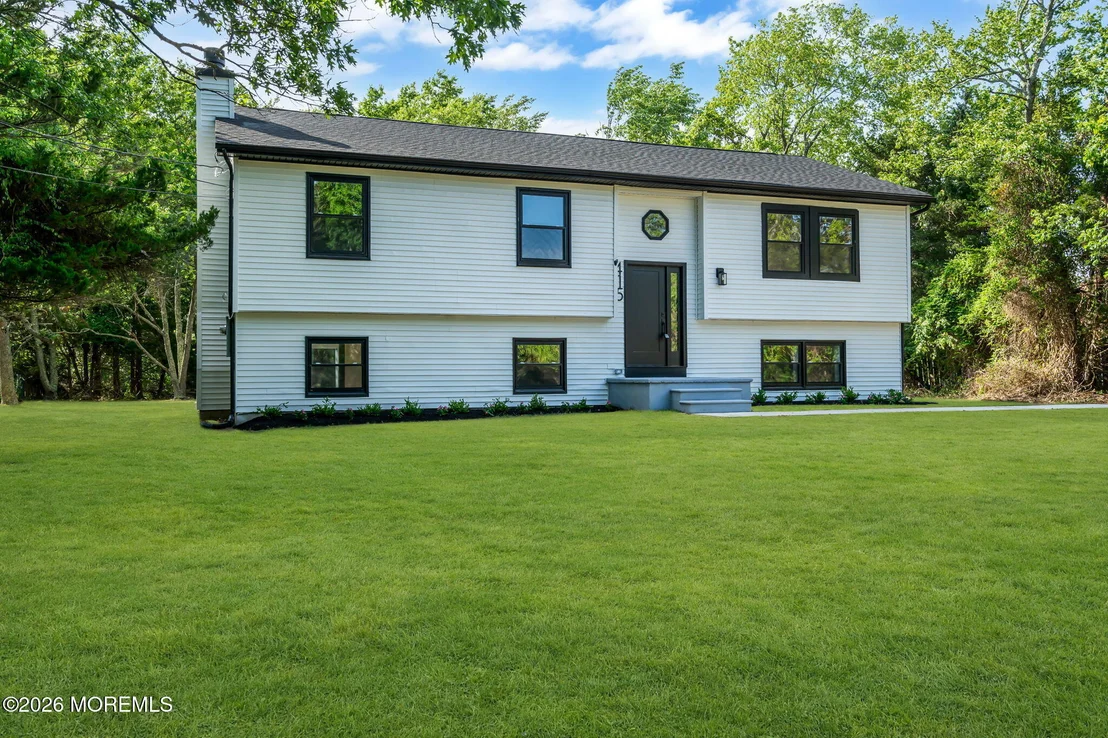 Photo of 415 S 1st Avenue