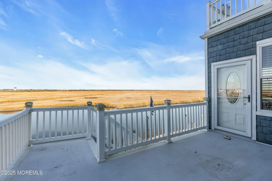 Photo of 385 Kingfisher Road