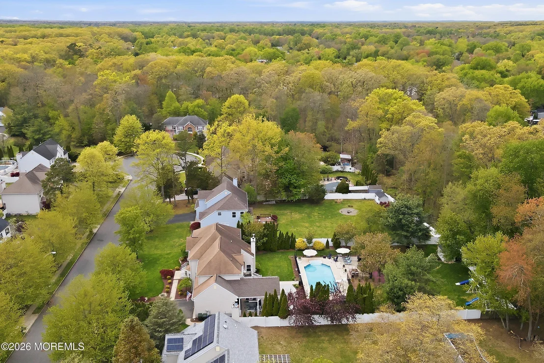 Photo of 8 Arboretum Drive