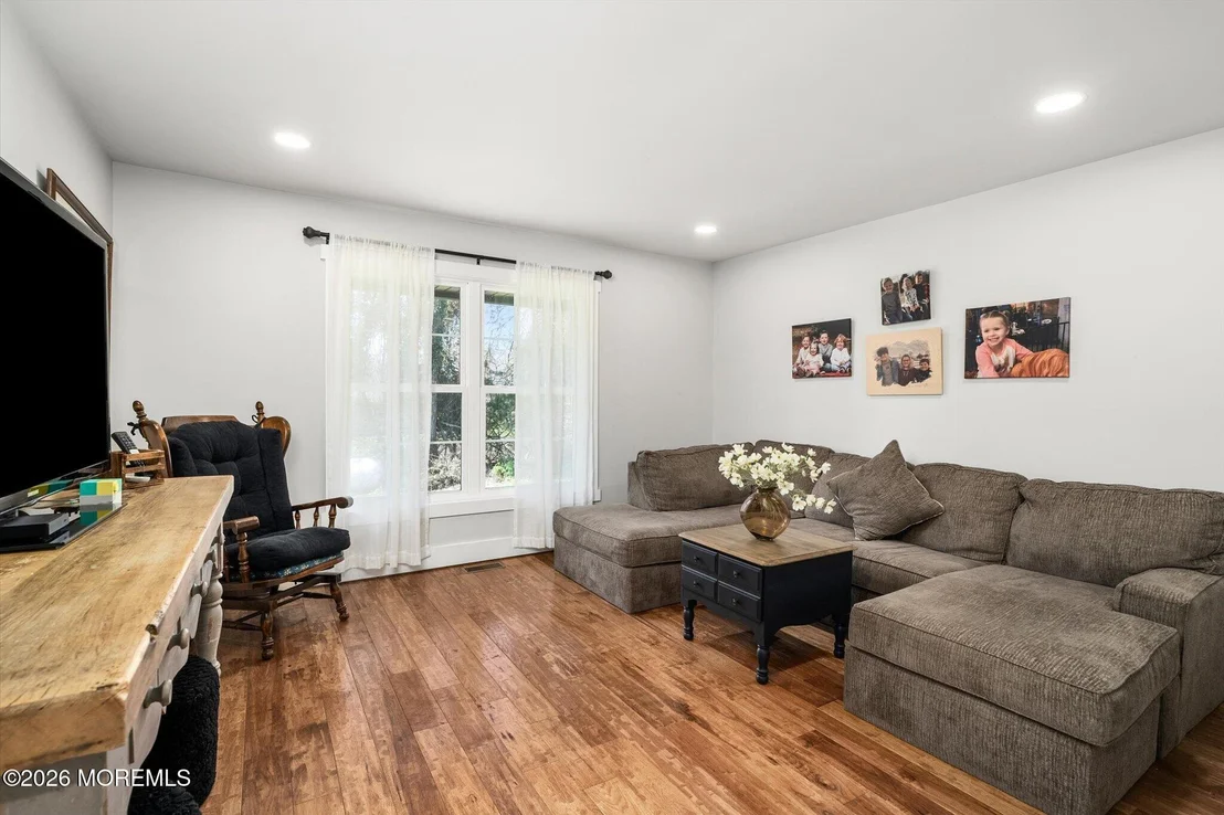 Photo of 158 Larrison Road