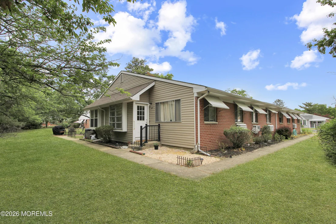 Photo of 4d Potomac Lane