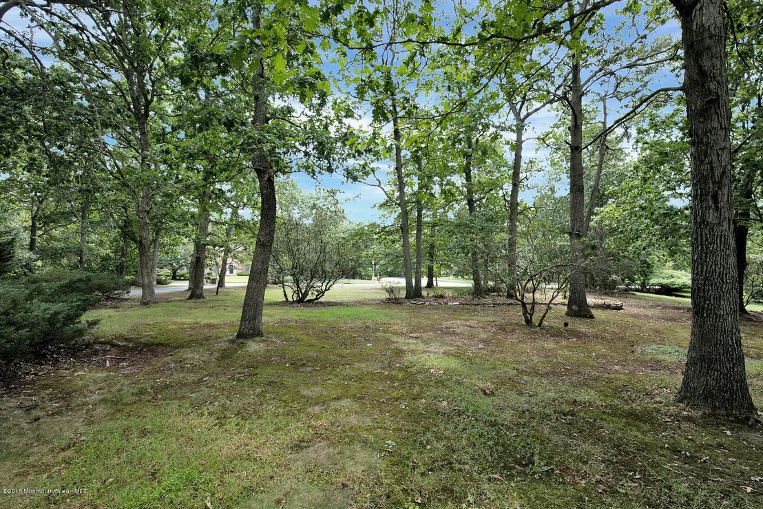 Photo of 2114 Shadowbrook Drive