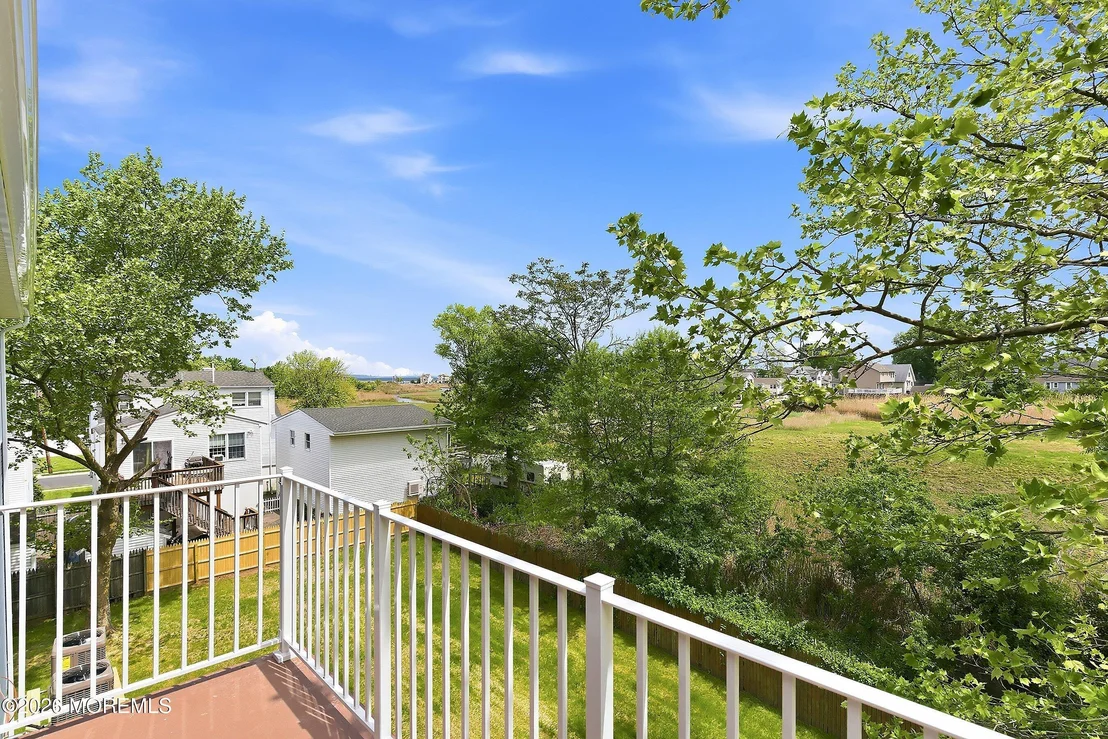 Photo of 427 Central Avenue