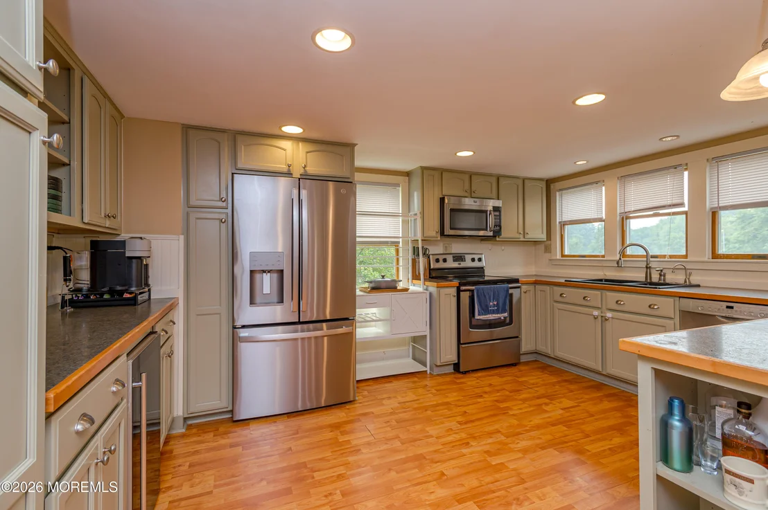 Photo of 430 Jacobstown Cookstown Road