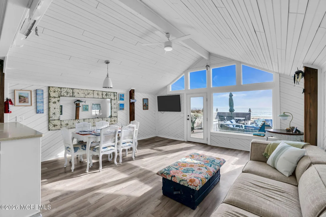 Photo of 55 Beachfront