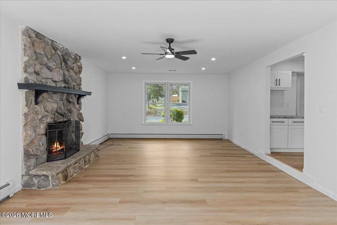 Photo of 353 Constitution Drive