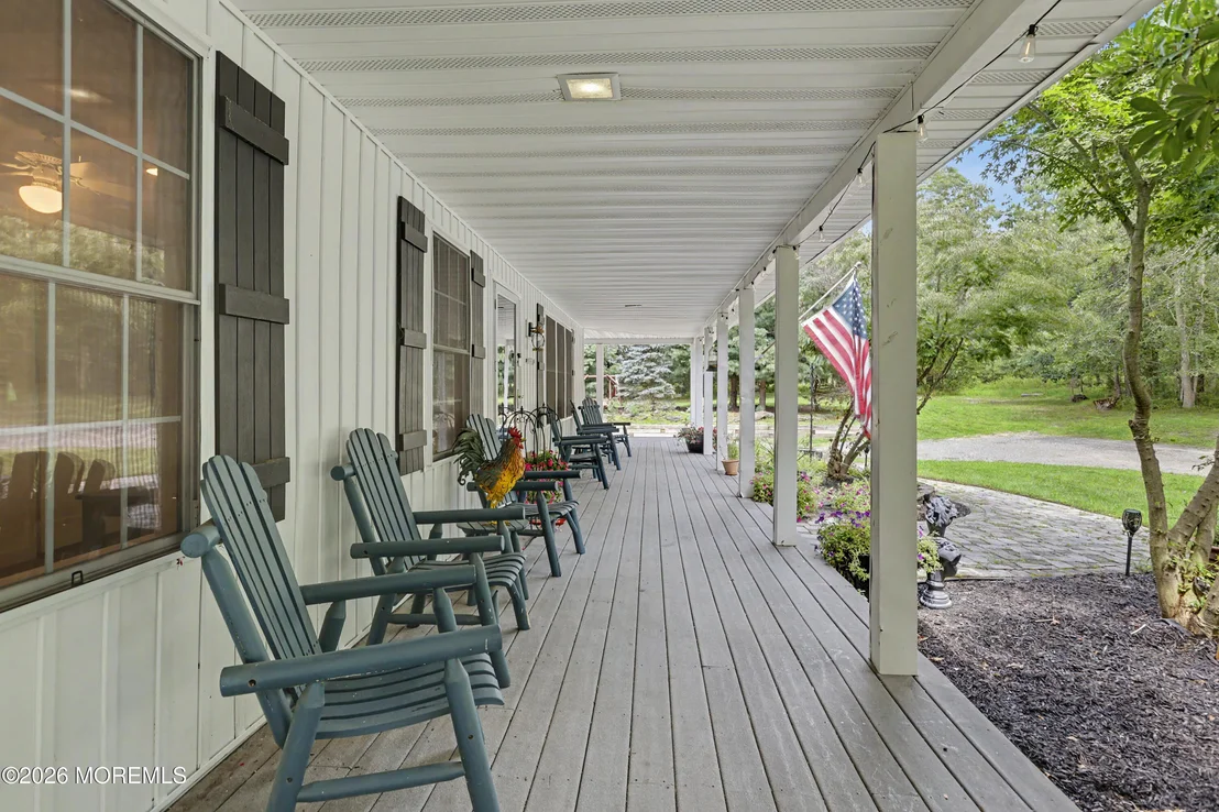 Photo of 700 Wright Debow Road