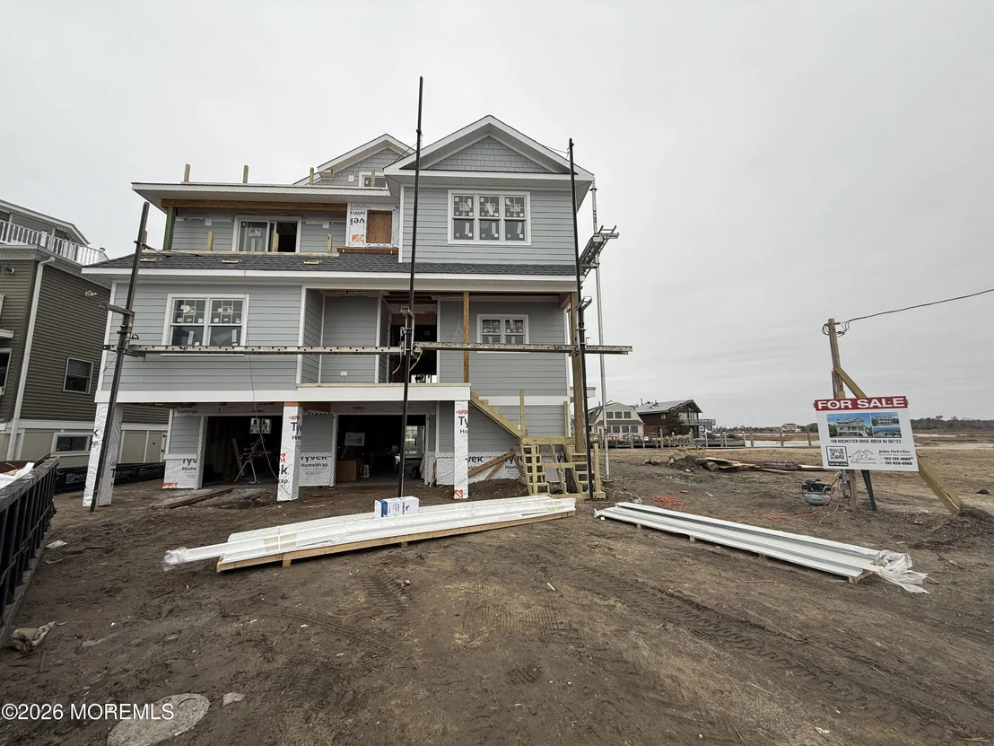 Photo of 108 Rochester Drive