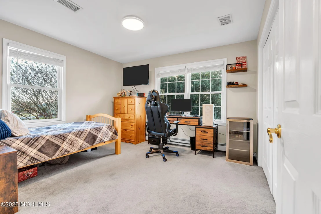 Photo of 475 Admiral Road