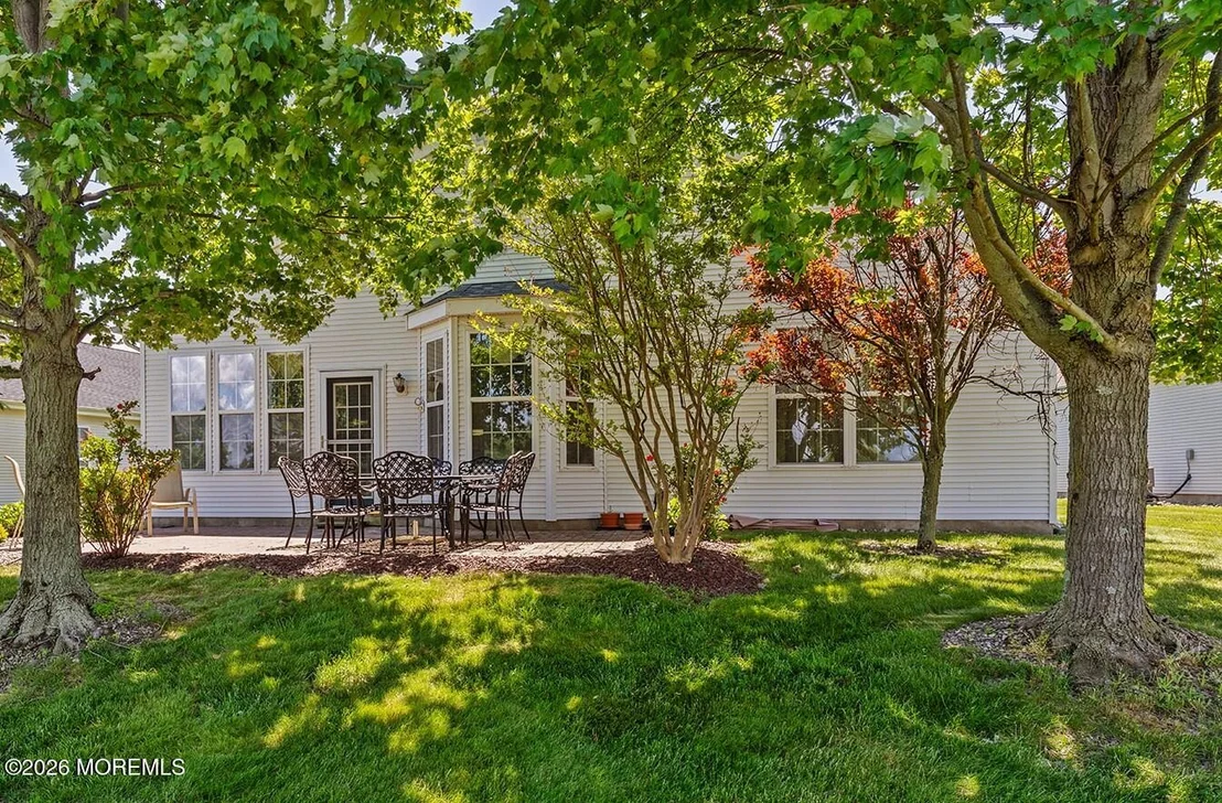 Photo of 46 Minuteman Circle