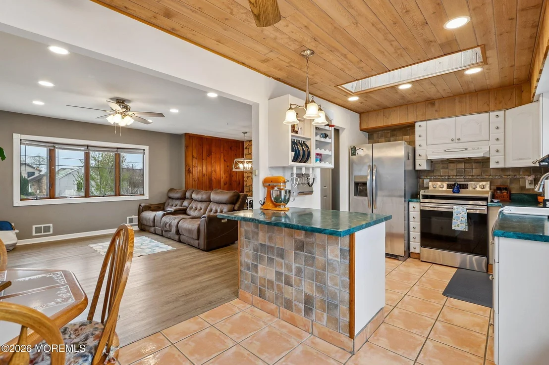Photo of 3138 Oceanic Drive