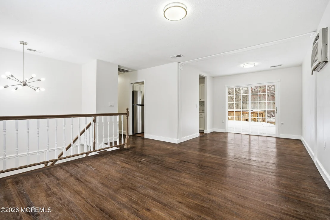 Photo of 16 Crest Road