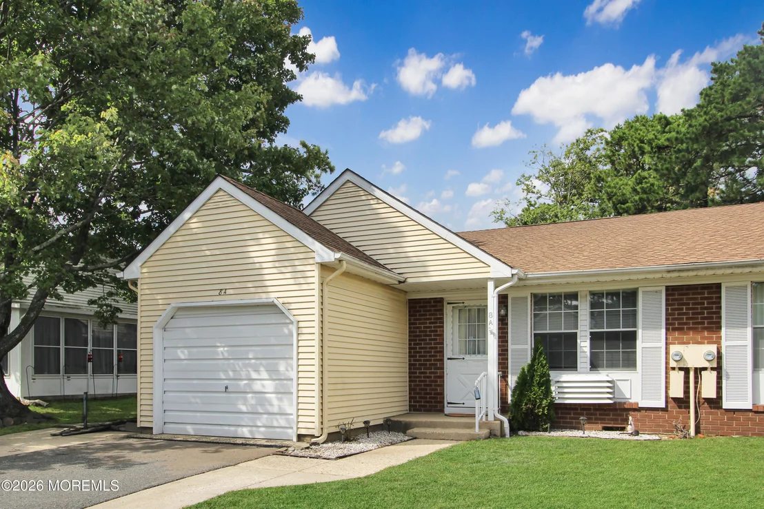 Photo of 8A Quincy Drive