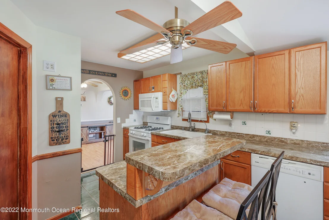 Photo of 33 Van Buren Avenue