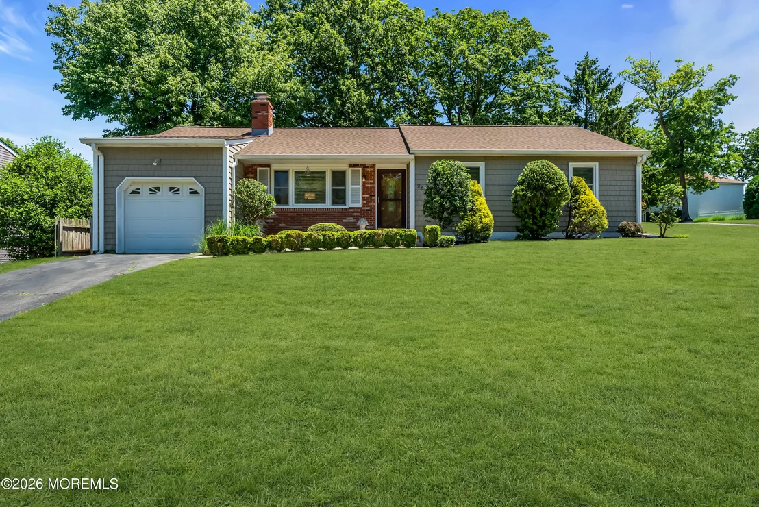 Photo of 2558 Stearns Drive