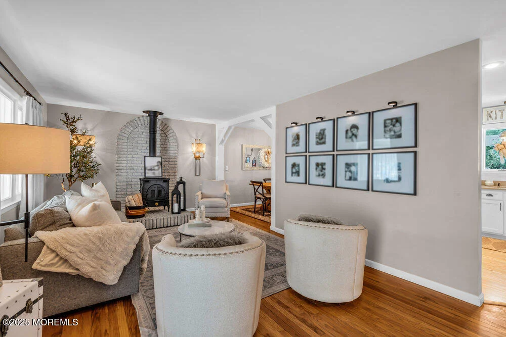 Photo of 984 Westminster Drive