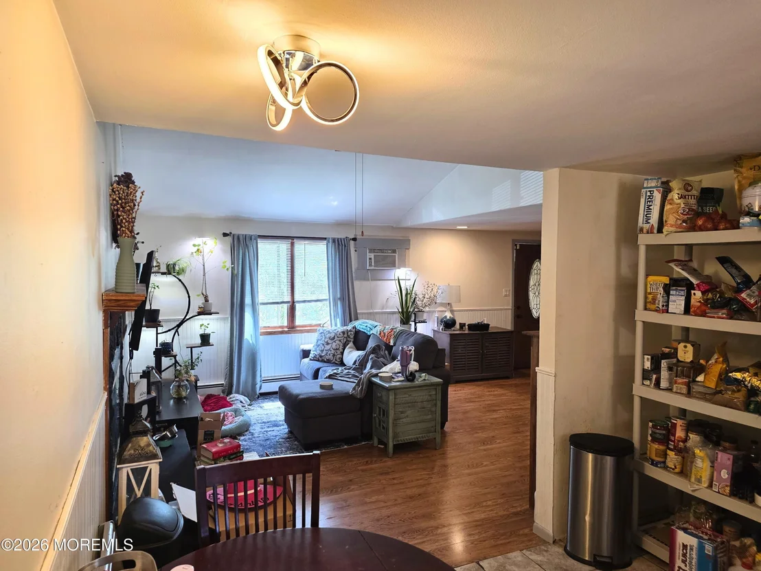 Photo of 1210 Taylor Lane