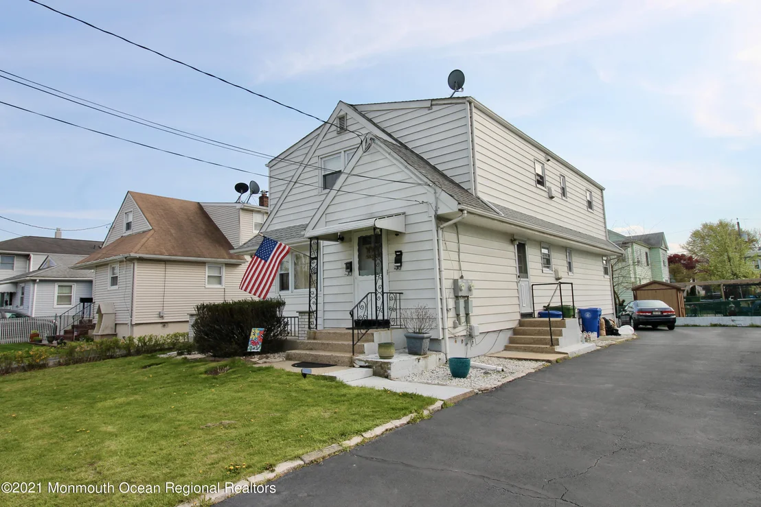 Photo of 1310 Emma Place