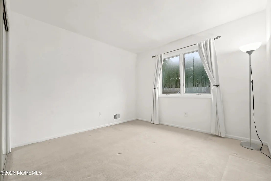 Photo of 137 Redpine Loop